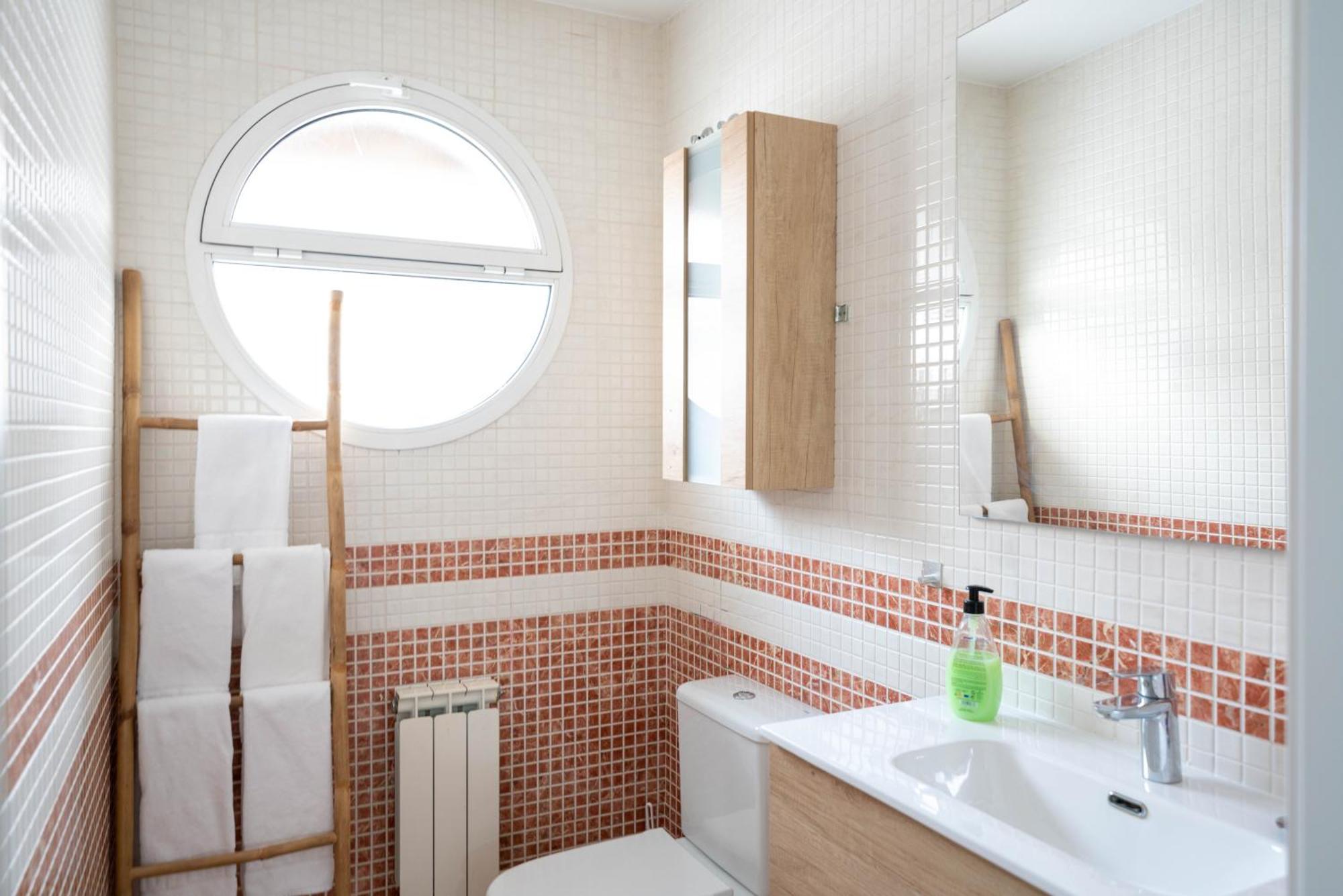 Apartamentos Go- Chalet Calera, Parking Gratuito Arroyo de la Encomienda Kültér fotó